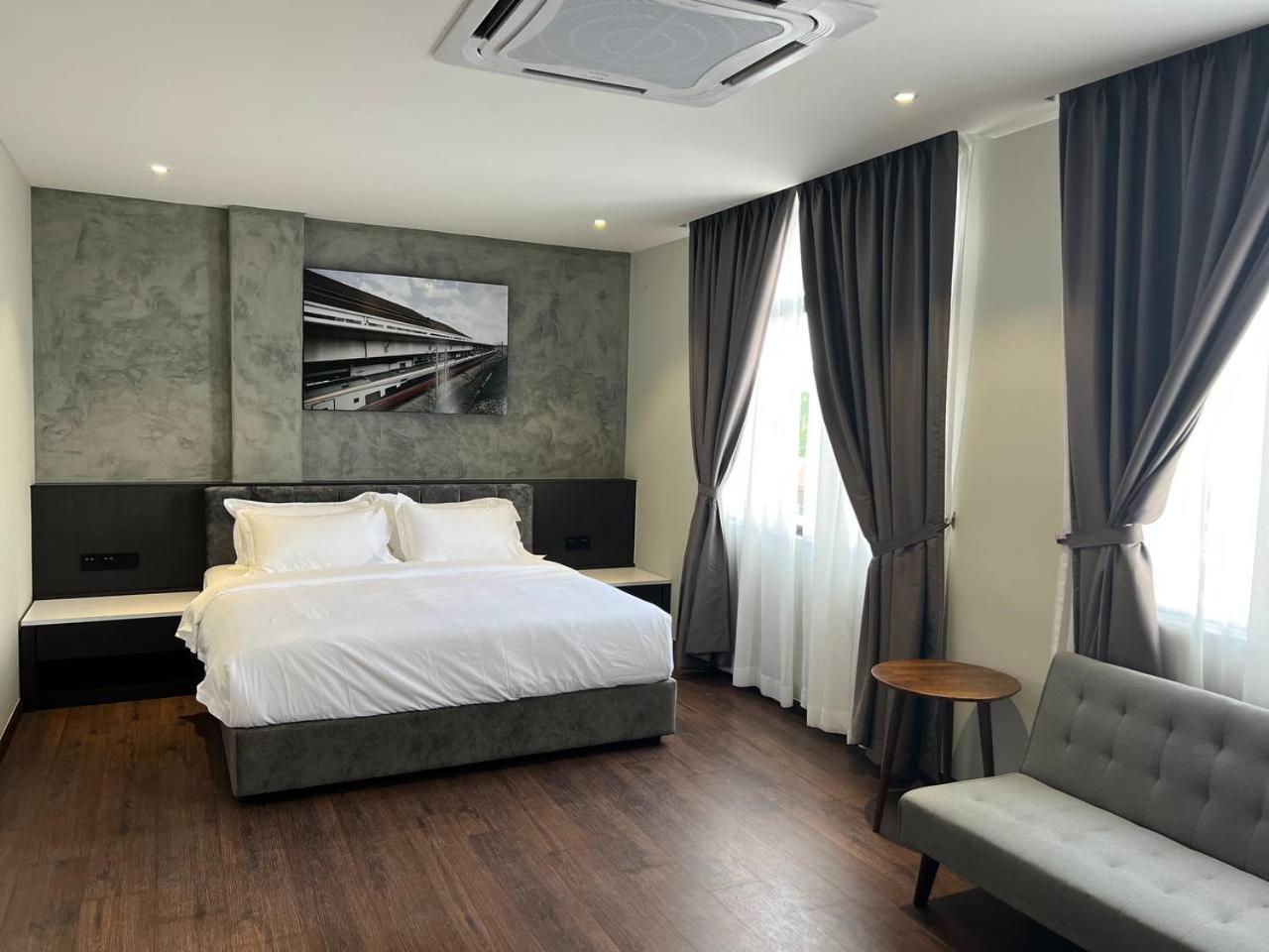 All In Hotel Kangar Bagian luar foto